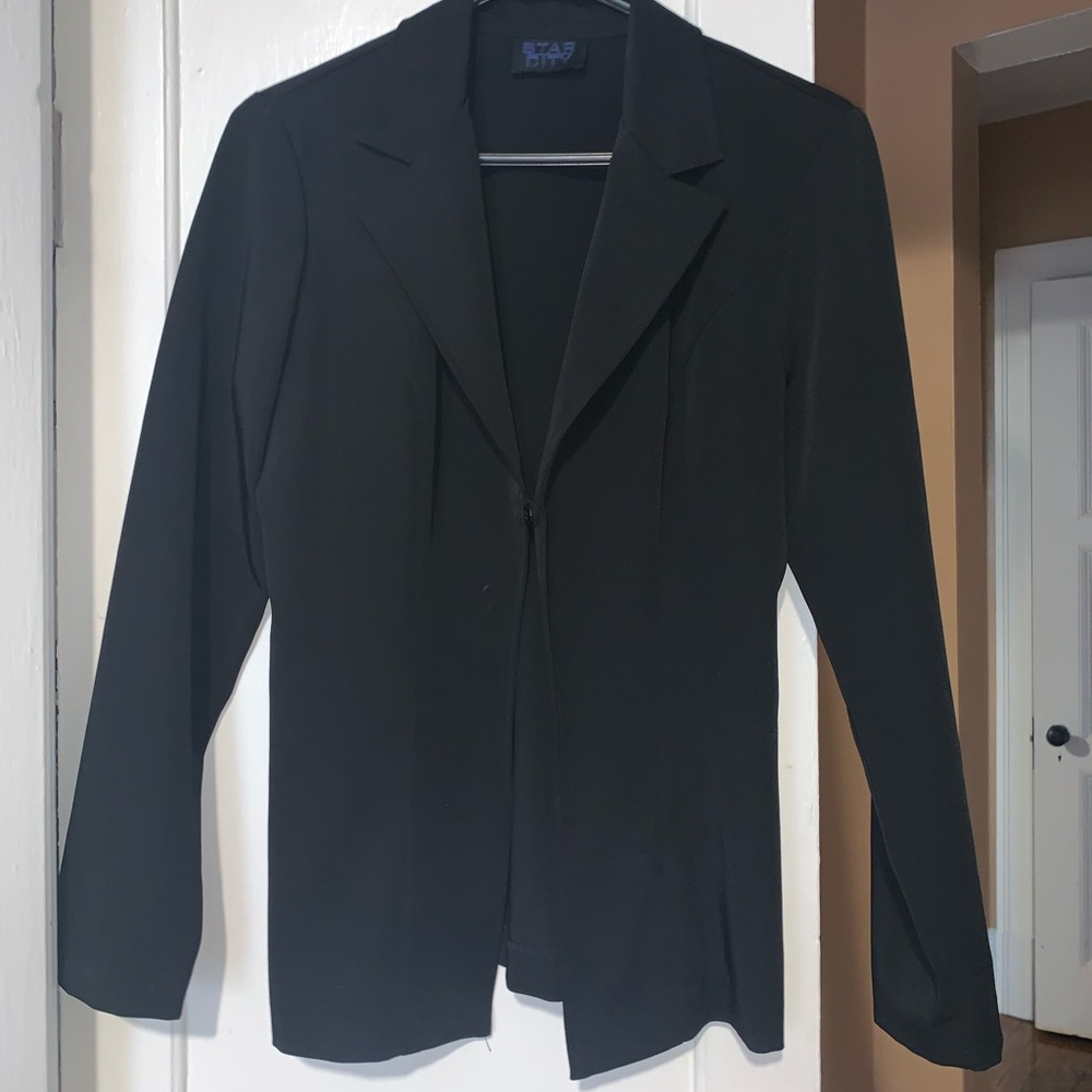 Blazer - Picture 3 of 3